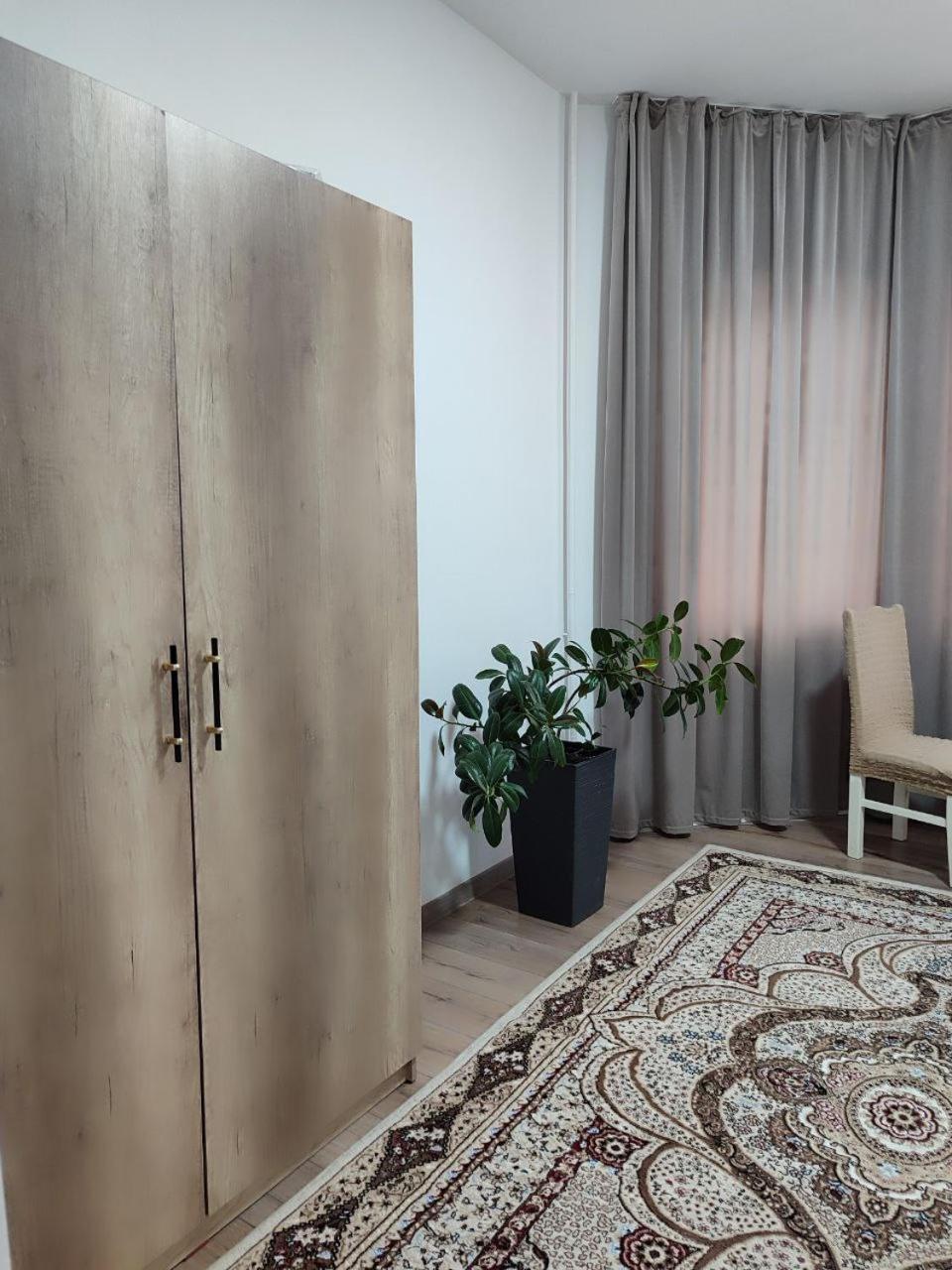 Amanat Guest House Bishkek Exterior photo