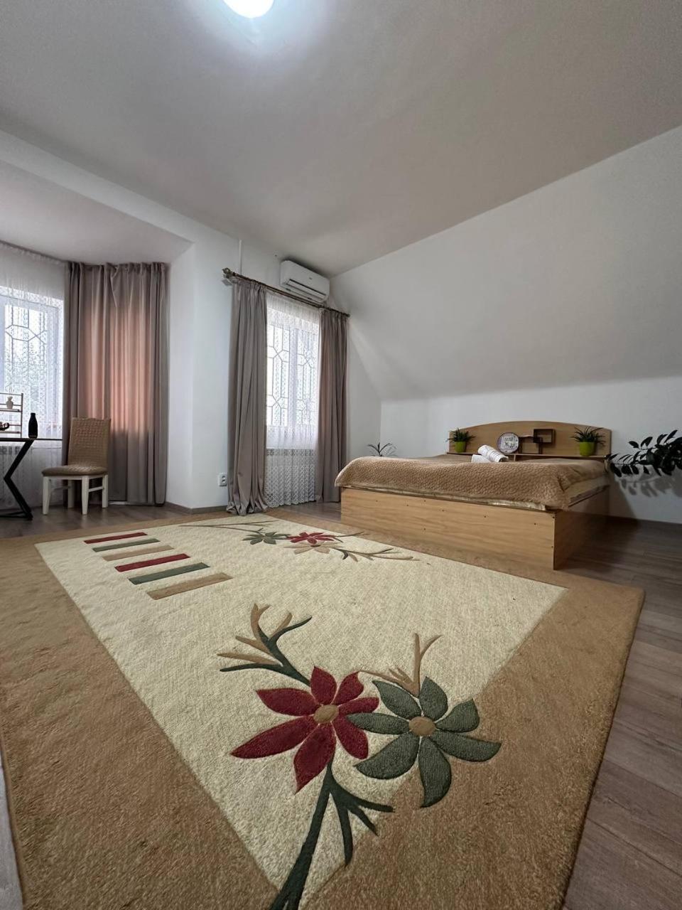 Amanat Guest House Bishkek Exterior photo
